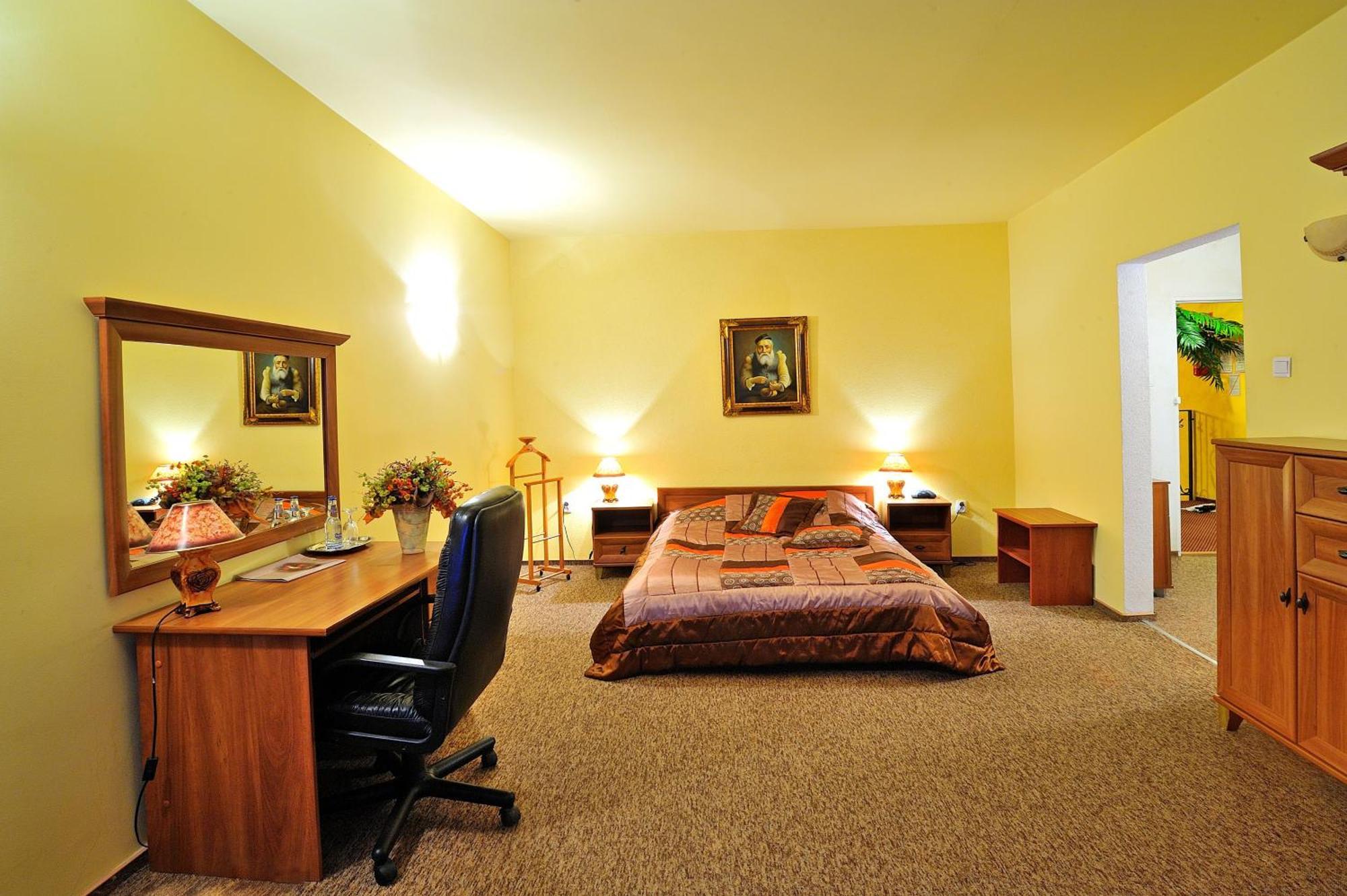 Hotel Restauracja Twist Krosno Exteriér fotografie